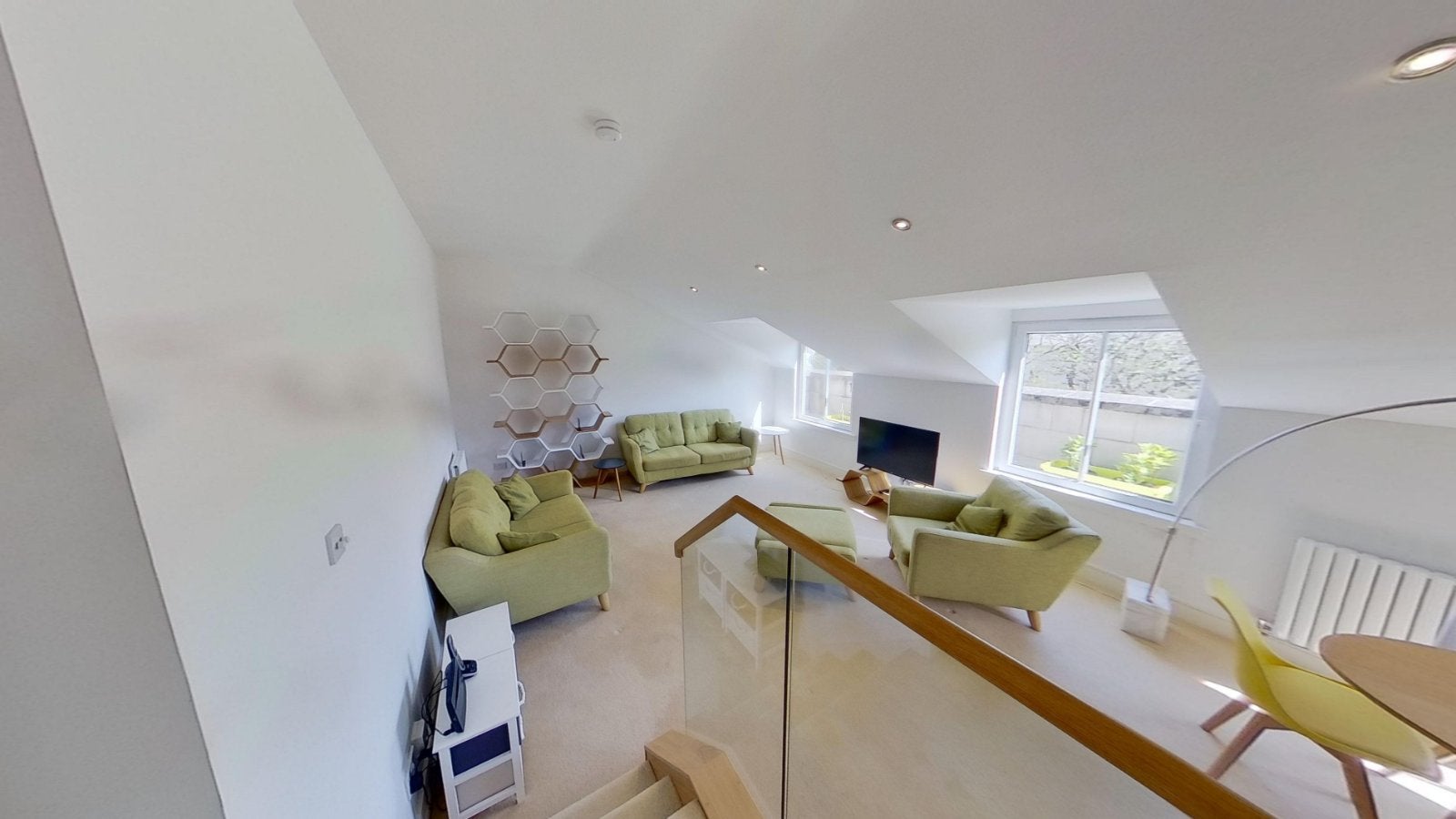 Flat Sovereign Court in City of Edinburgh