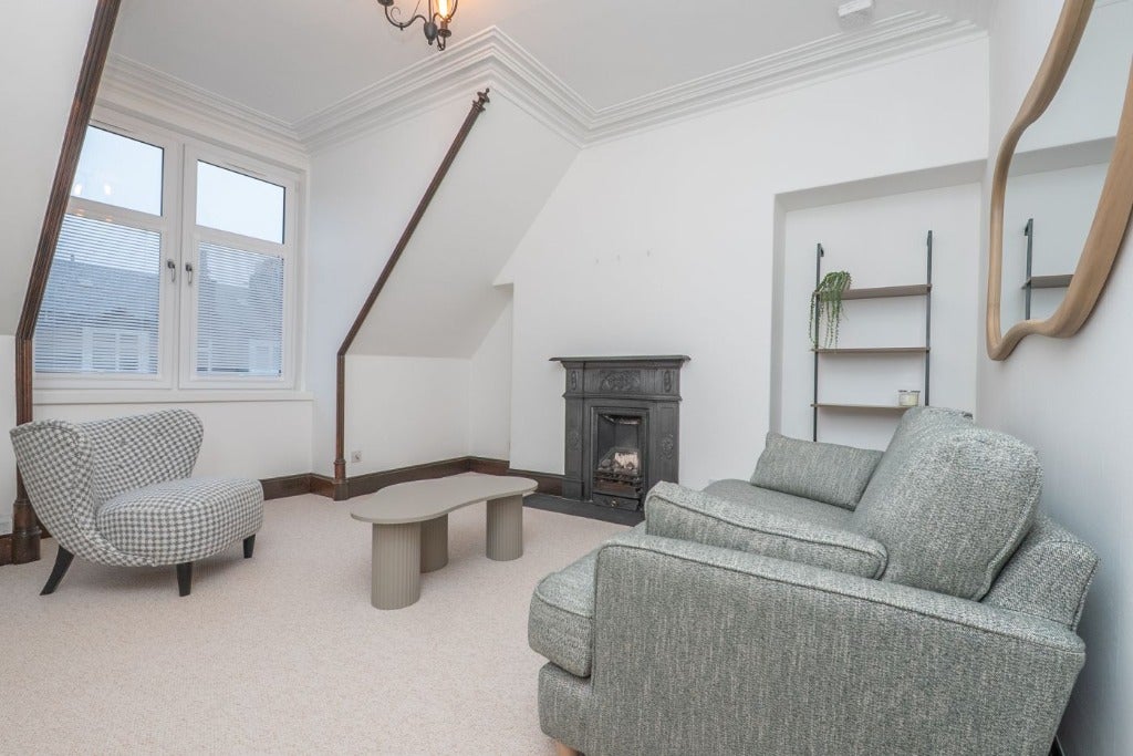 Flat Balmoral Place in Aberdeen City