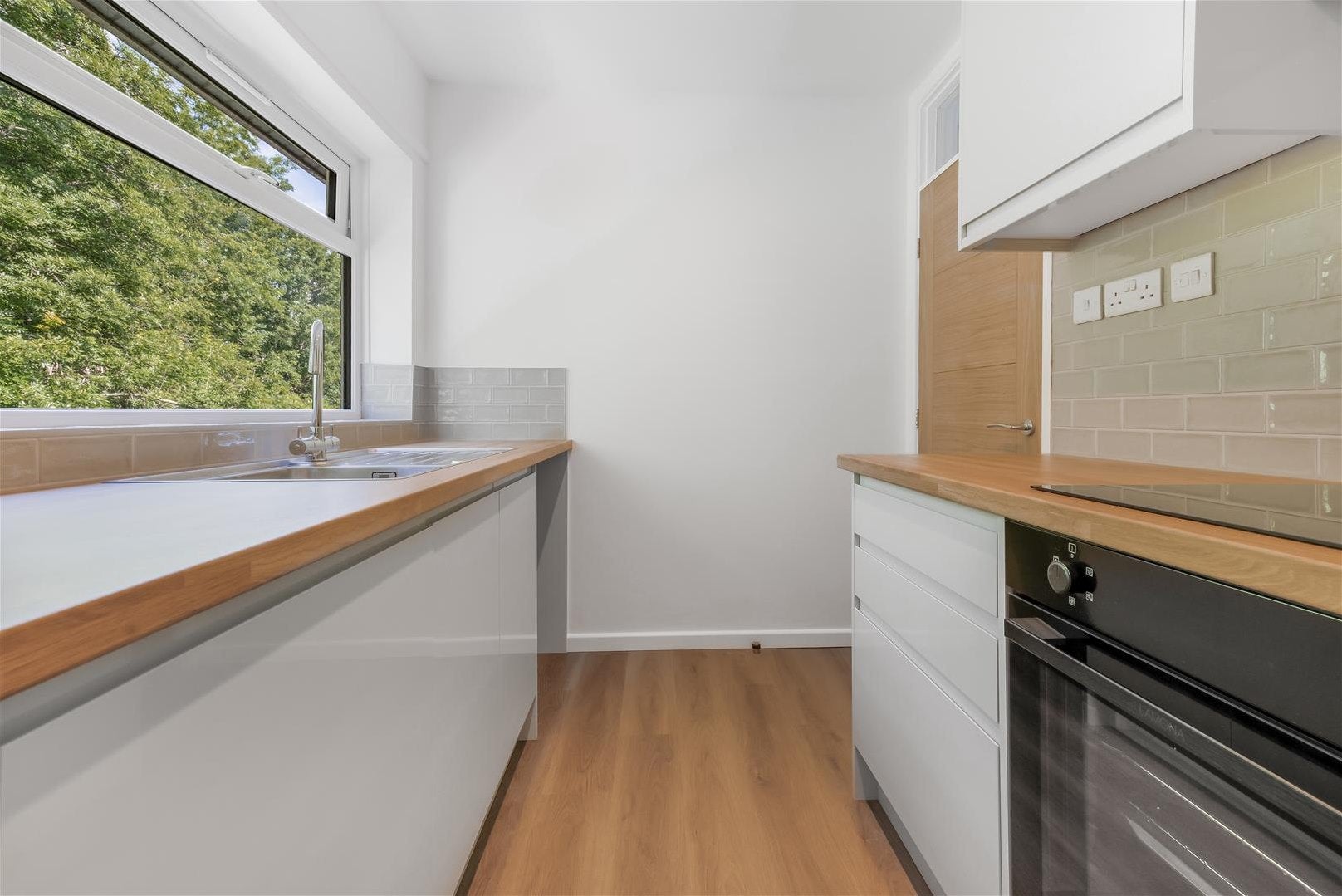 Flat Gainsborough Road in Bristol