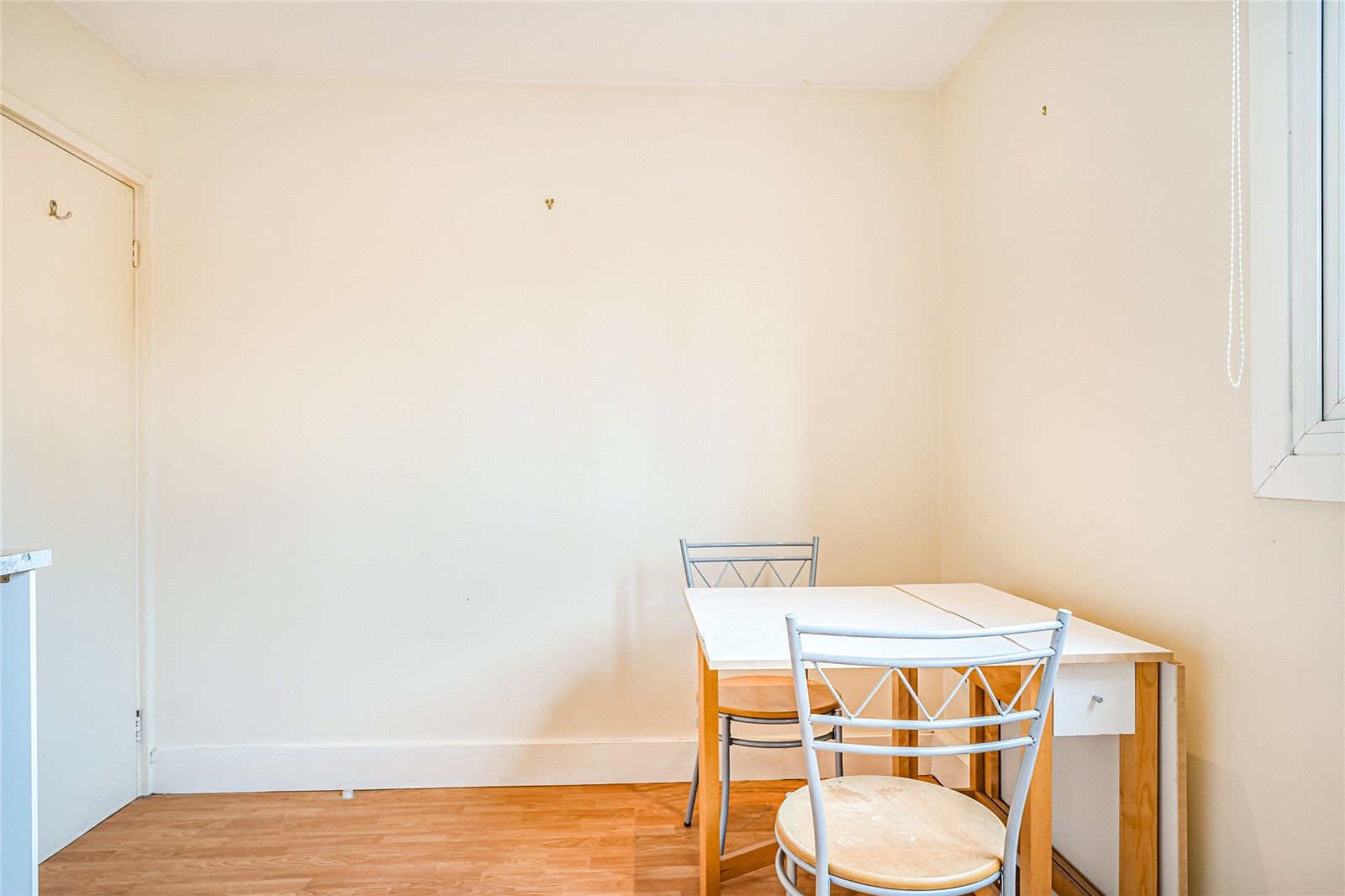 Flat Faraday Close in Greater London