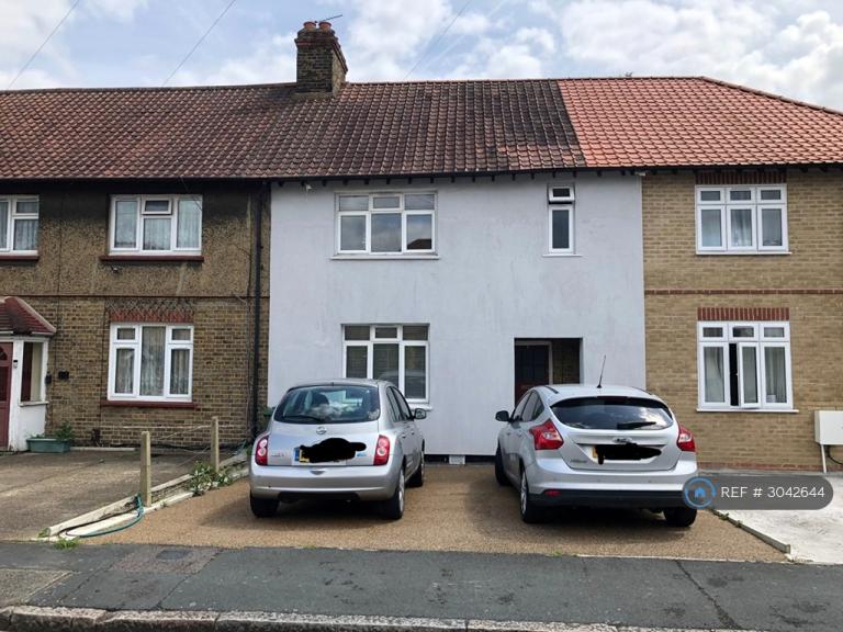 House Keeling Road in Greater London