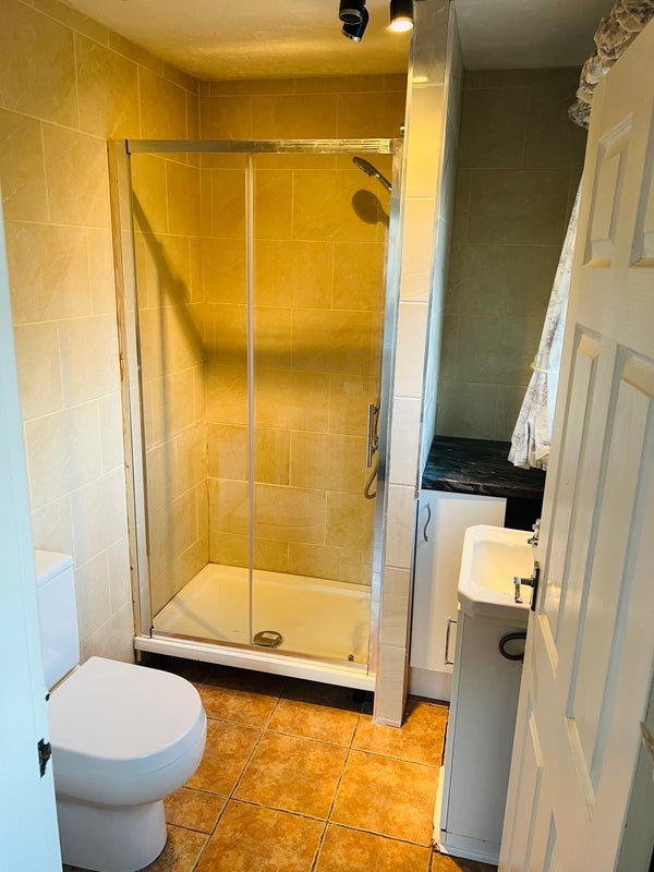 Room Melton Road in Charnwood