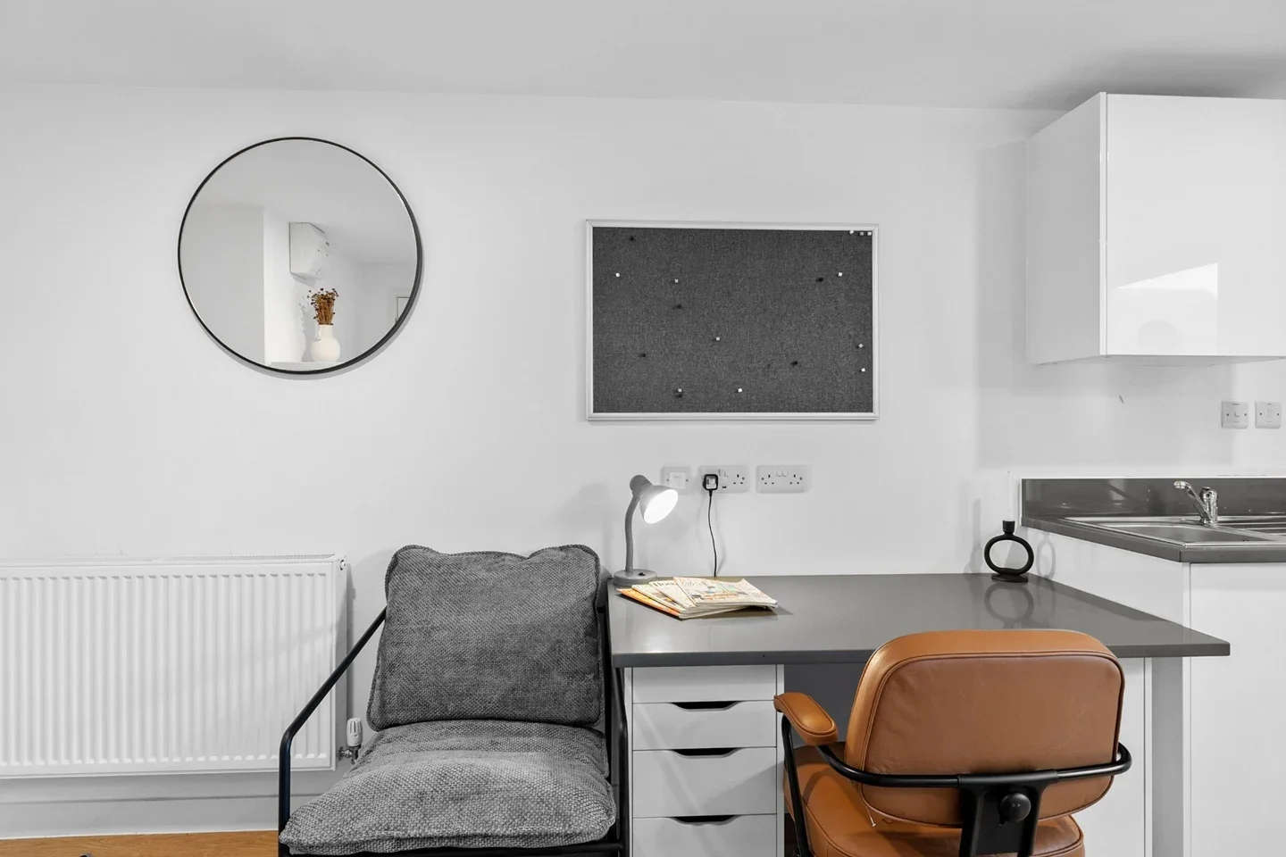 Room Belgrave Road in Plymouth