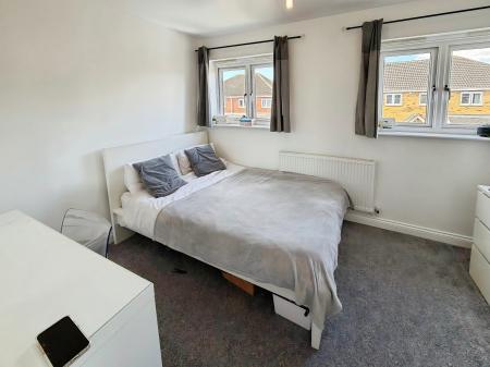 House Woodcote Close in Peterborough