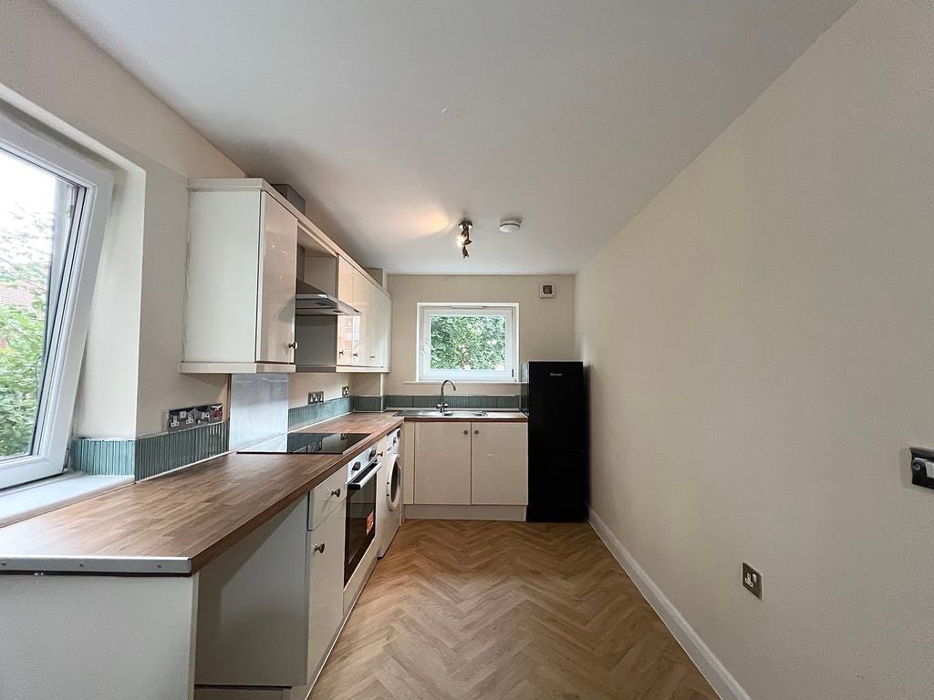 Flat Chadwick Road in Salford