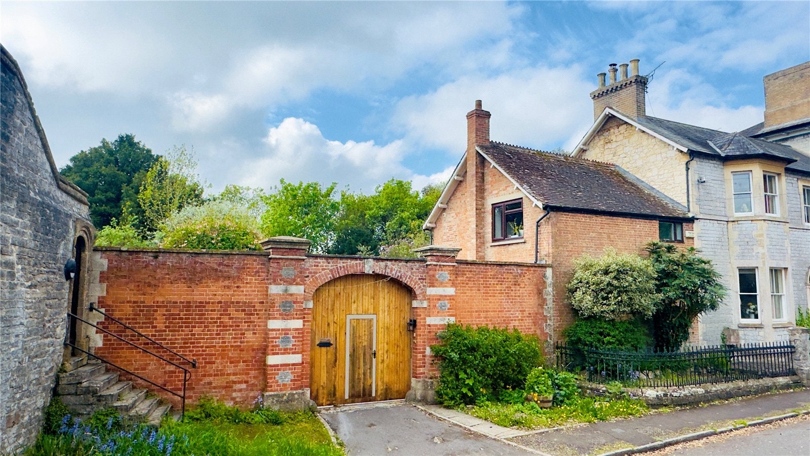 House The Hill in Langport