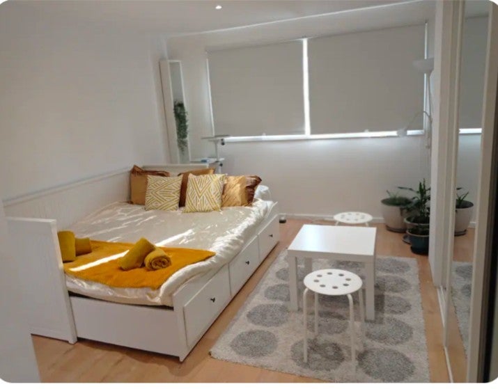 House Wetherell Road in Greater London