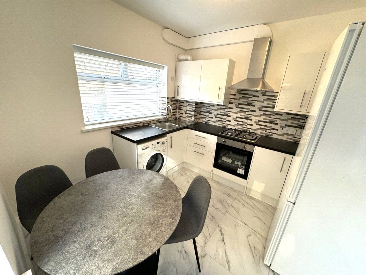 House Willesden Lane in Greater London