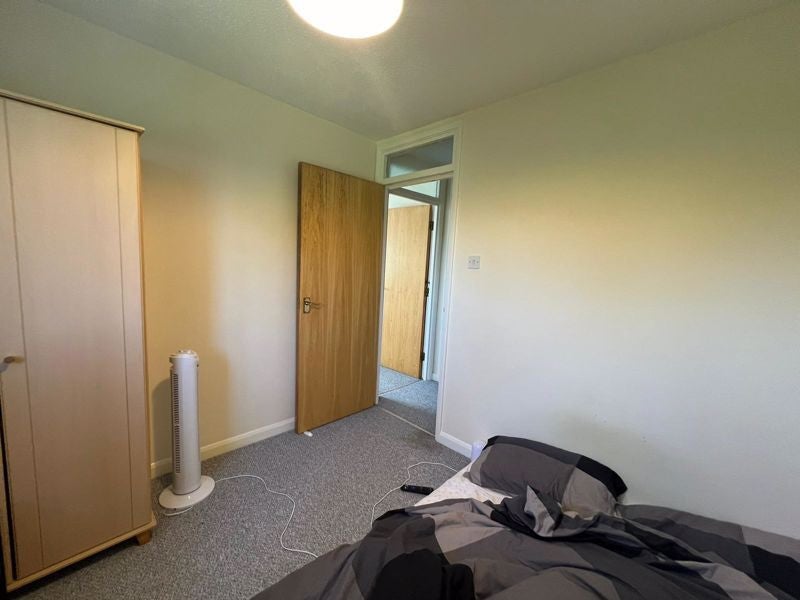 Flat Palmers Leaze in Bristol