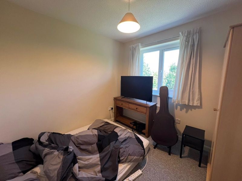 Flat Palmers Leaze in Bristol