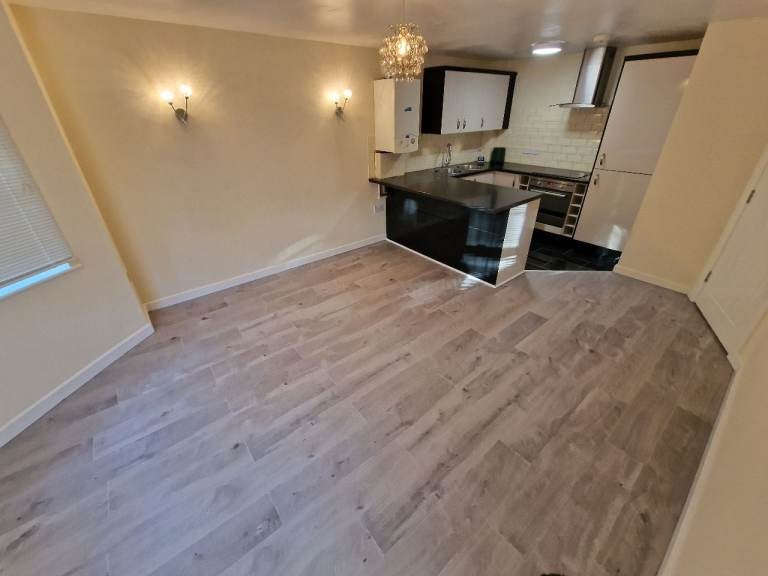 Flat Cumnor Road in Bournemouth