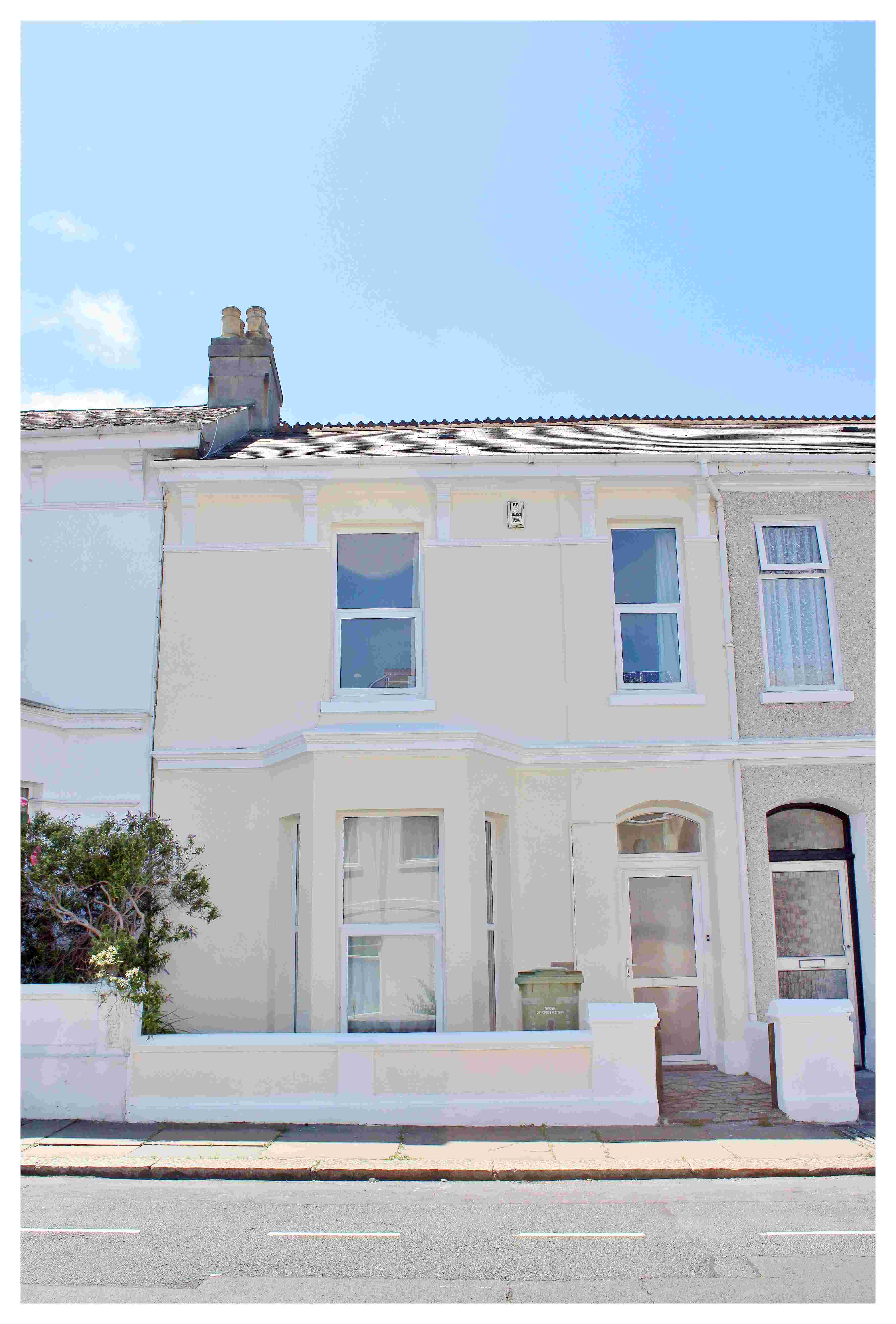 Flat Southern Terrace in Plymouth