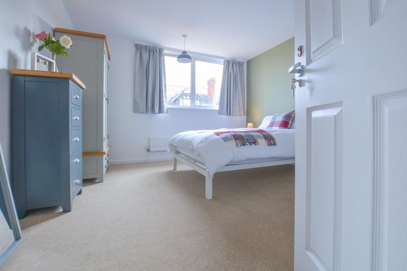 Room Malvern Road in Leicester