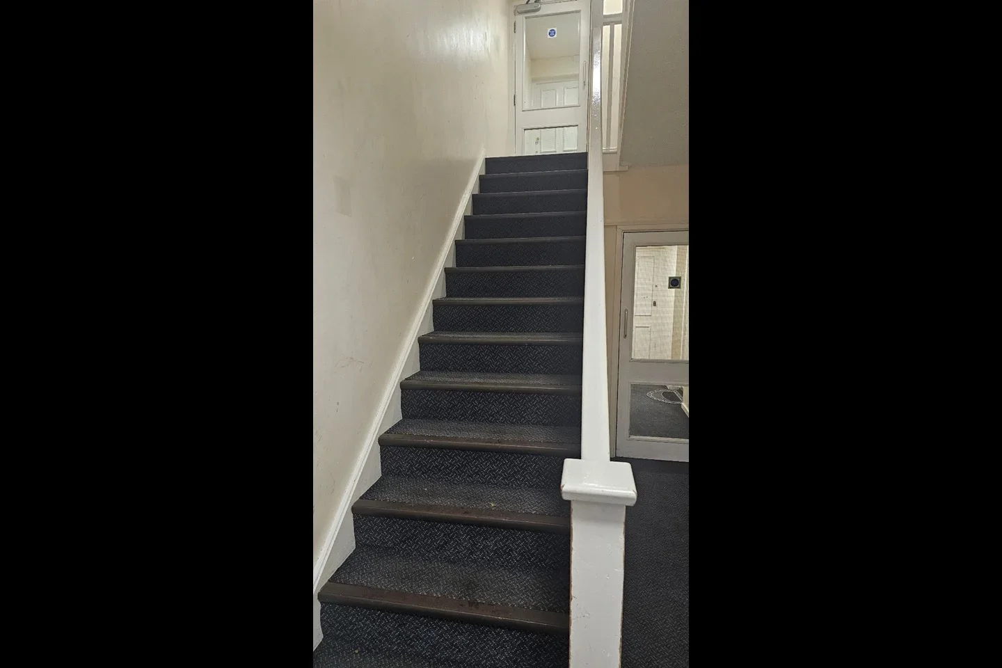 Flat Hamilton Walk in Greater London