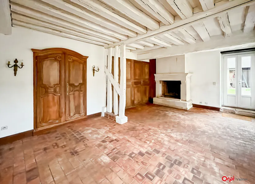 House Rue du Maréchal Foch in Cléry-Saint-André