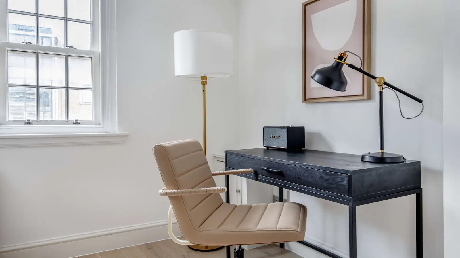 Flat Lower Marsh in Greater London