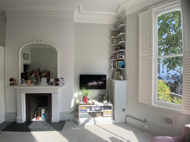 Room Sinclair Road in Greater London