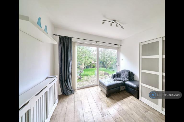 Room Upper Selsdon Road in Greater London