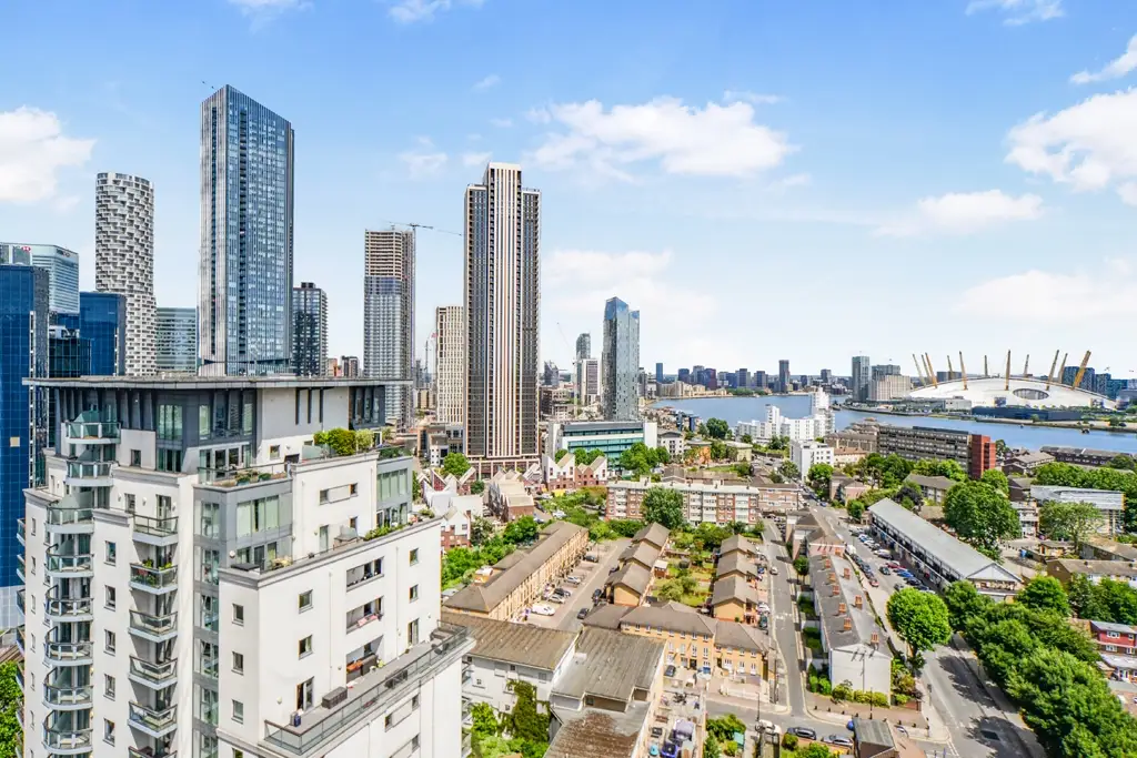 Flat Limeharbour in Greater London