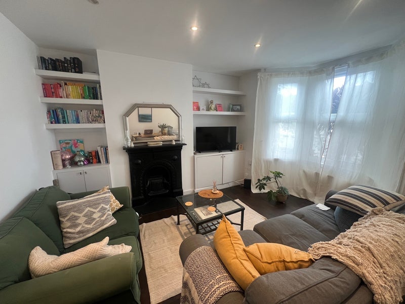 Room Dryden Road in Greater London
