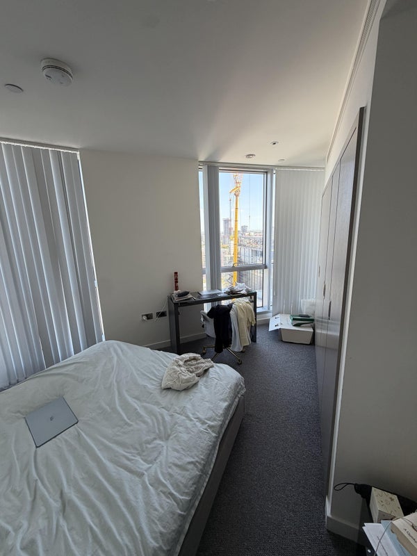Room Fairmont Avenue in Greater London