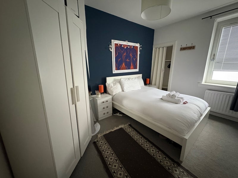 Room Loganlea Drive in City of Edinburgh