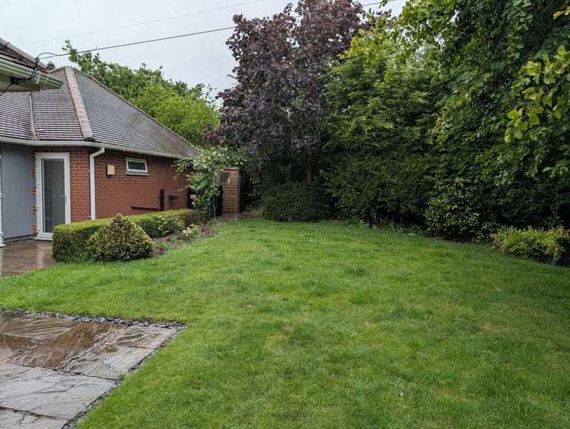 Room Church Road in Hinckley and Bosworth