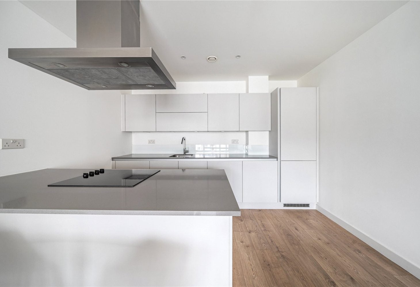 Flat Forrester Way in Greater London