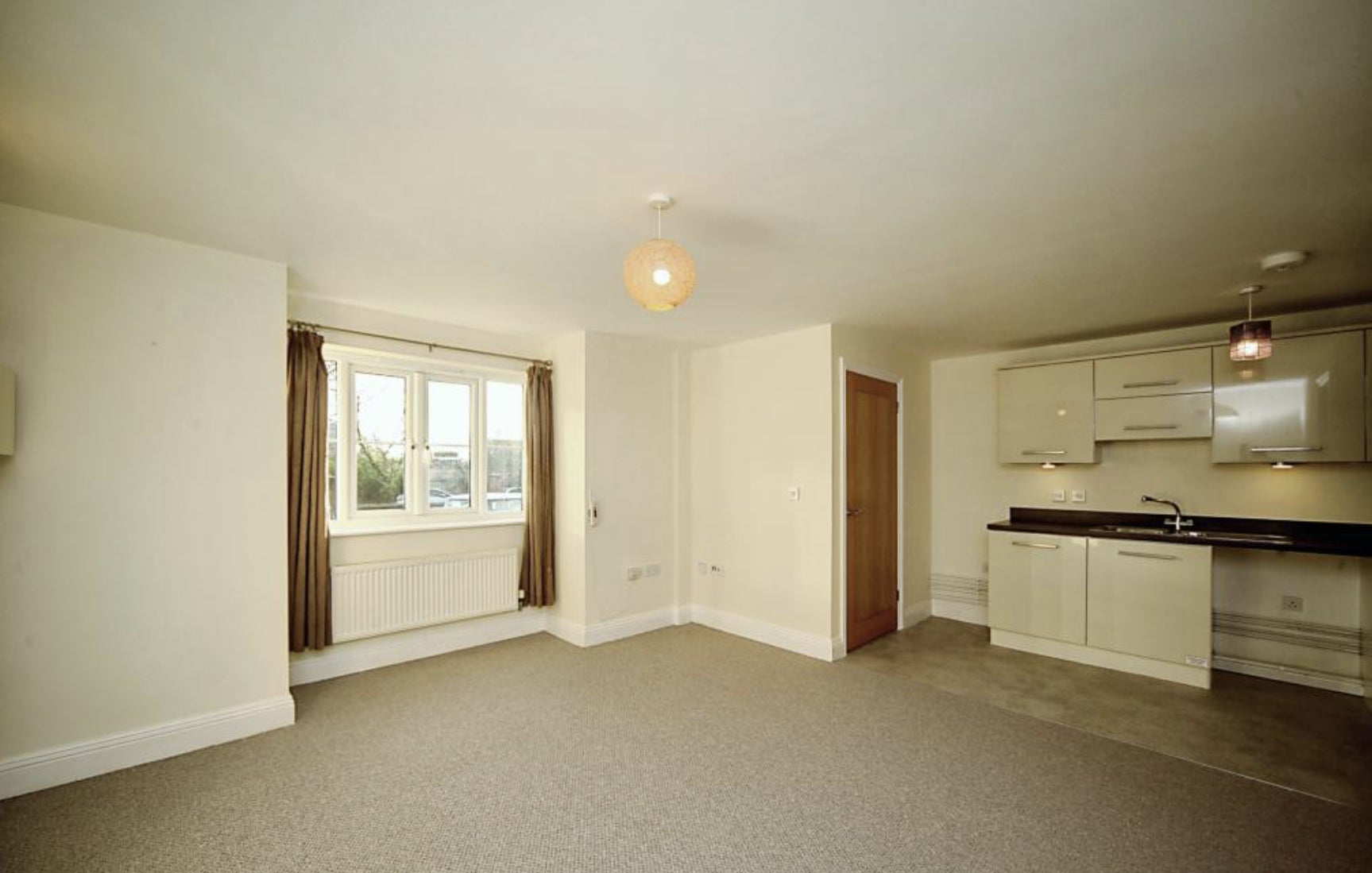 Flat Bindon Road in Staplegrove