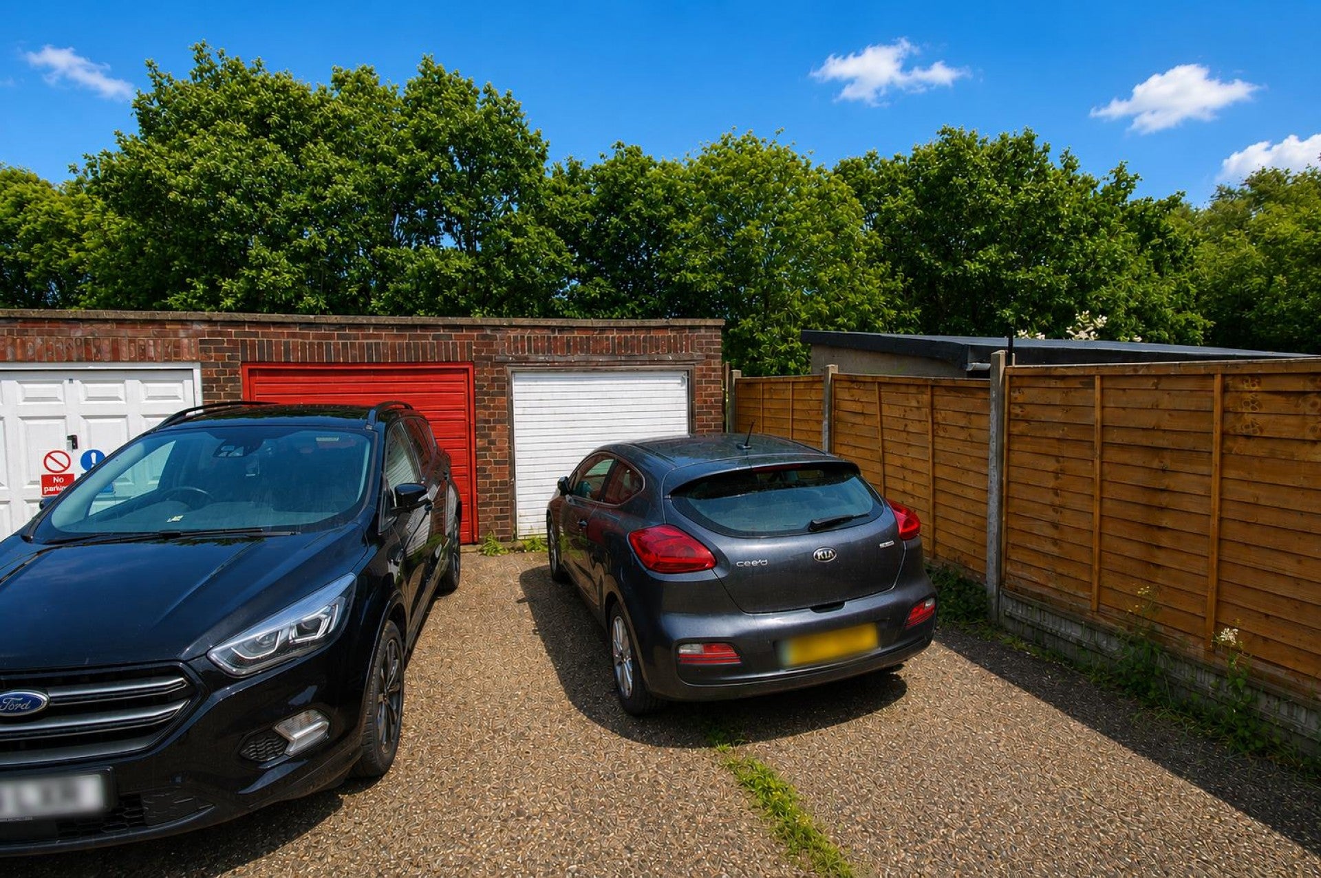 Flat Bryan Road in East Hertfordshire