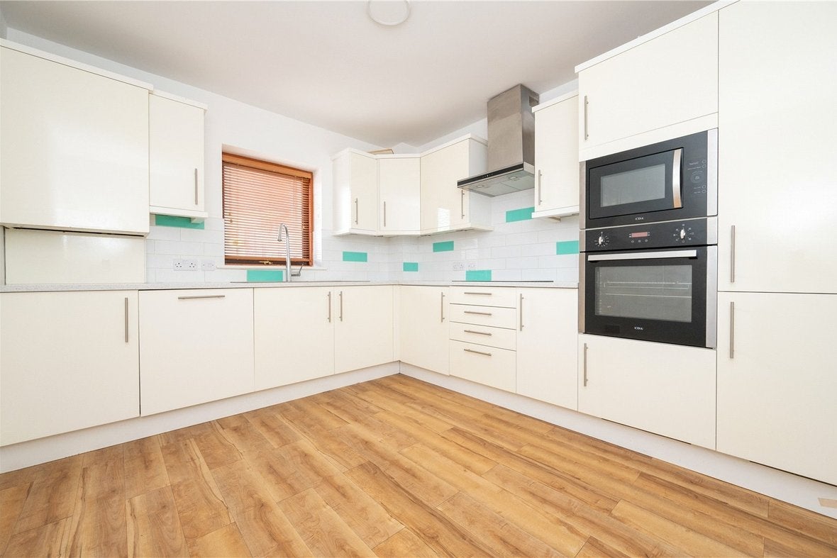 Flat Ashtree Court in St Albans