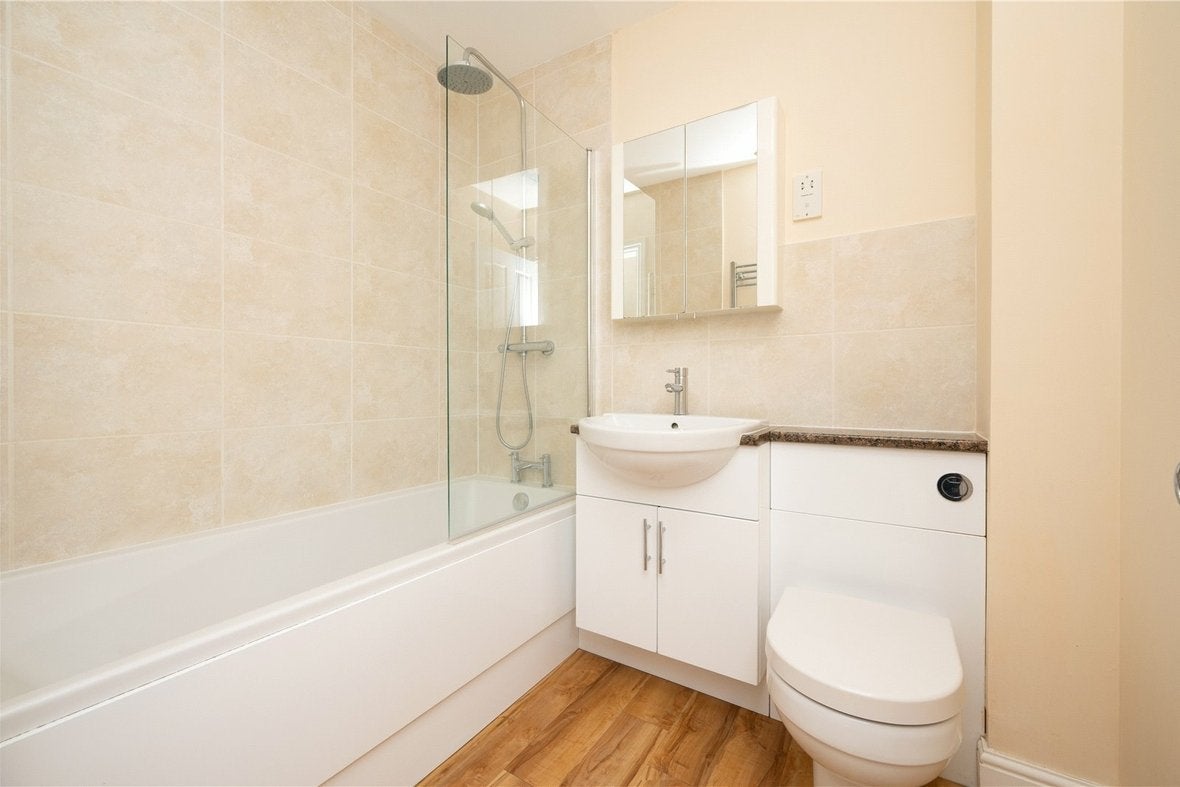 Flat Ashtree Court in St Albans