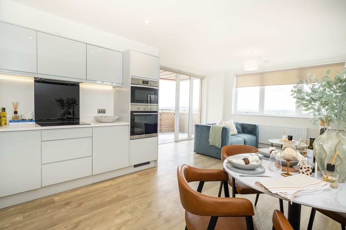 Flat Elmsleigh Road in Borough of Spelthorne