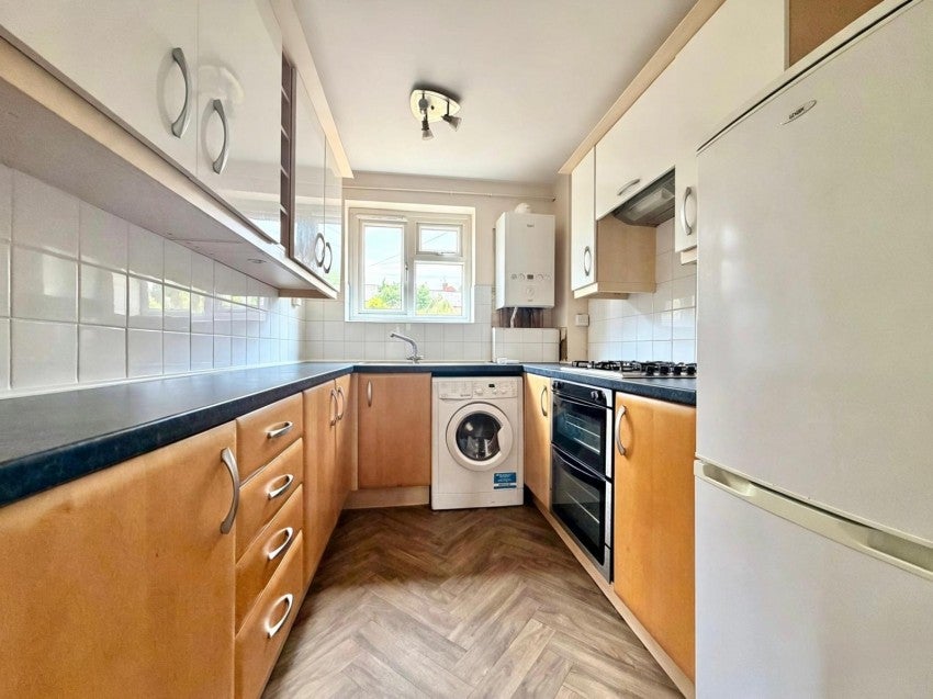 Flat Codrington Street in Exeter