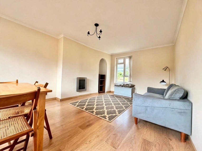 Flat Codrington Street in Exeter