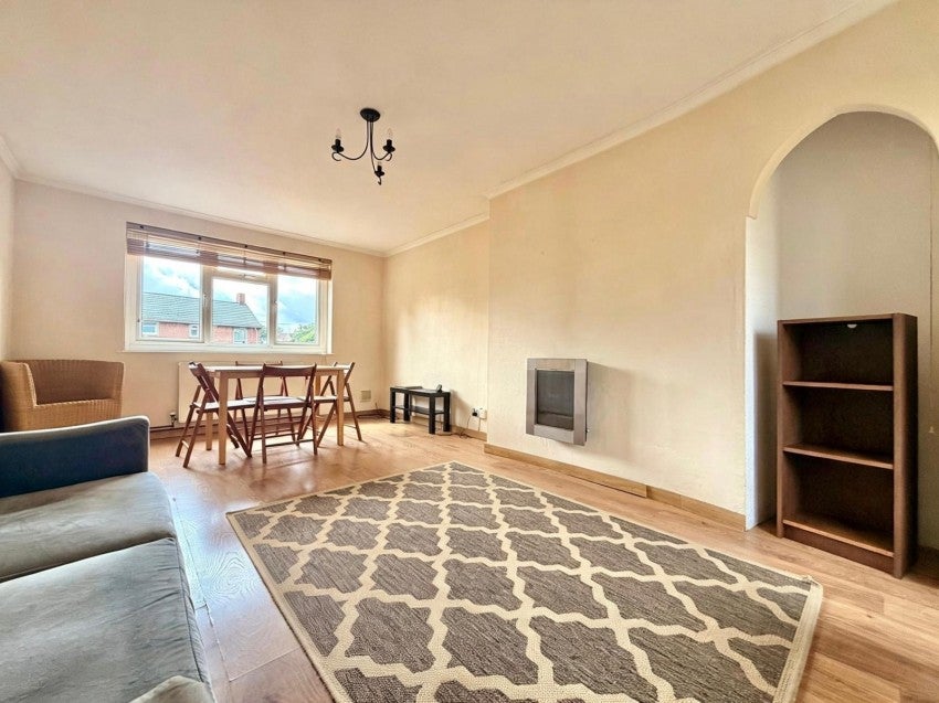 Flat Codrington Street in Exeter
