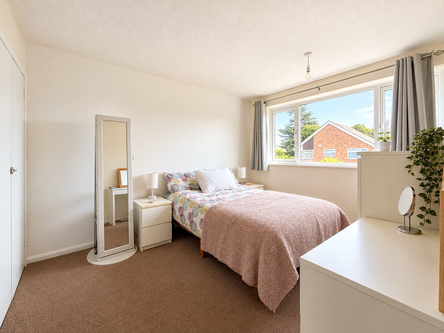 House Eddington Close in Maidstone