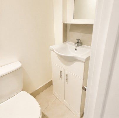 Flat Middleham Gardens in Greater London