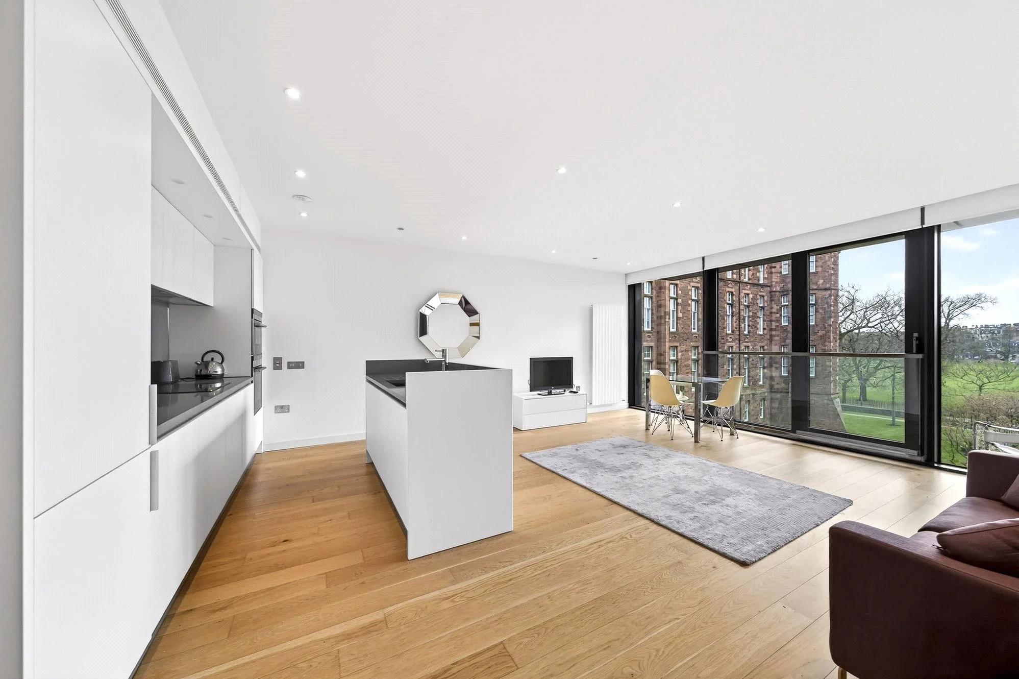 Flat Simpson Loan in City of Edinburgh