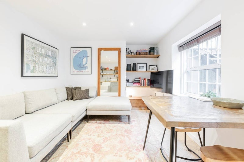 Flat St Mark Street in Greater London