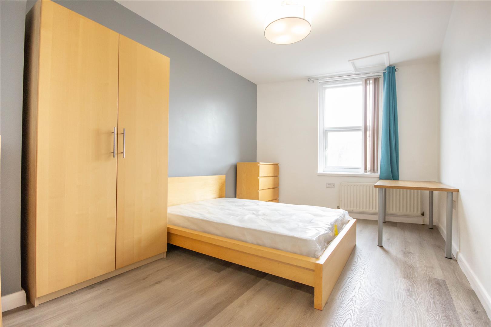 Flat Heaton Road in Newcastle upon Tyne