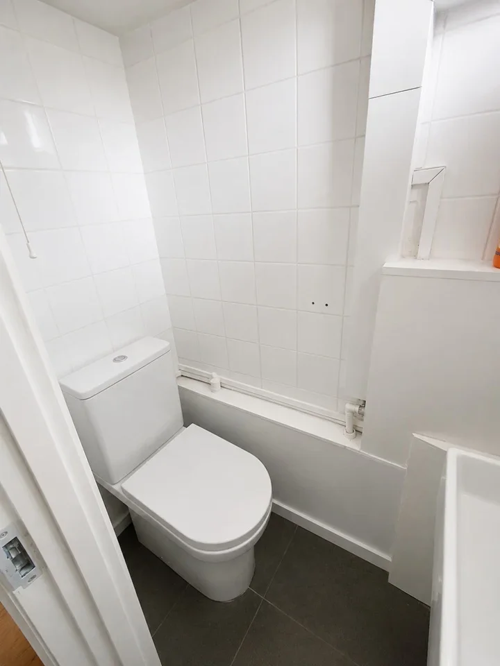 Room Albany Close in Greater London