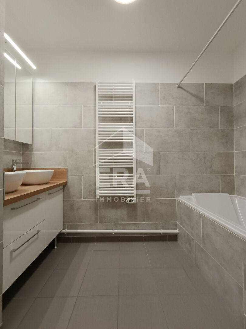 Flat Allée Joseph Jaunay in Saint-Cyr-sur-Loire