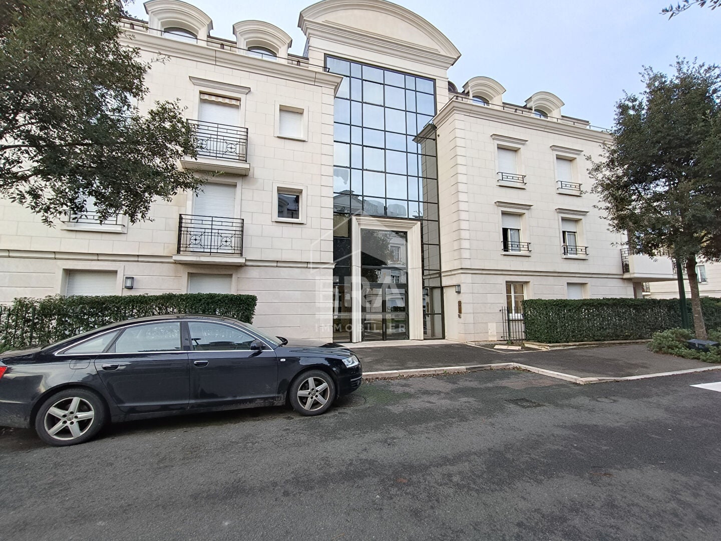 Flat Allée Joseph Jaunay in Saint-Cyr-sur-Loire