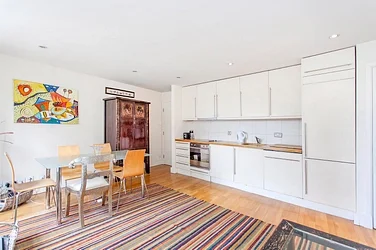 Flat Leinster Square in City of Westminster