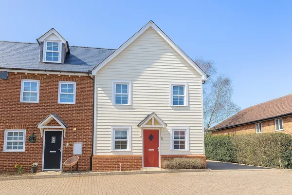 Flat Penhurst Close in Maidstone
