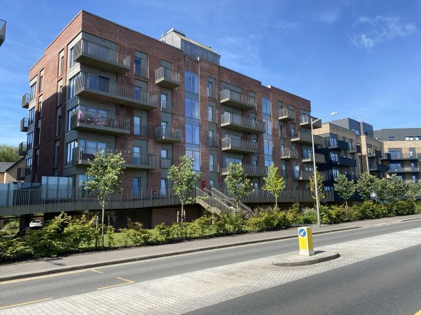 Flat Leacon Road in Ashford