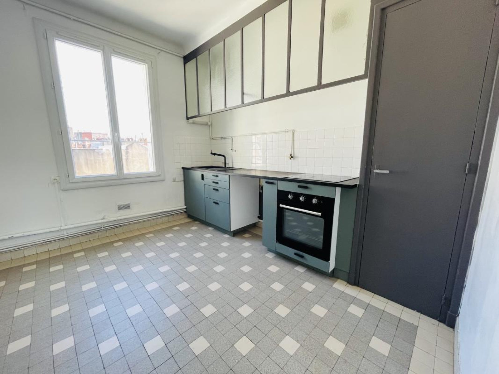 Flat Place Paul-Émile Ladmirault in Nantes
