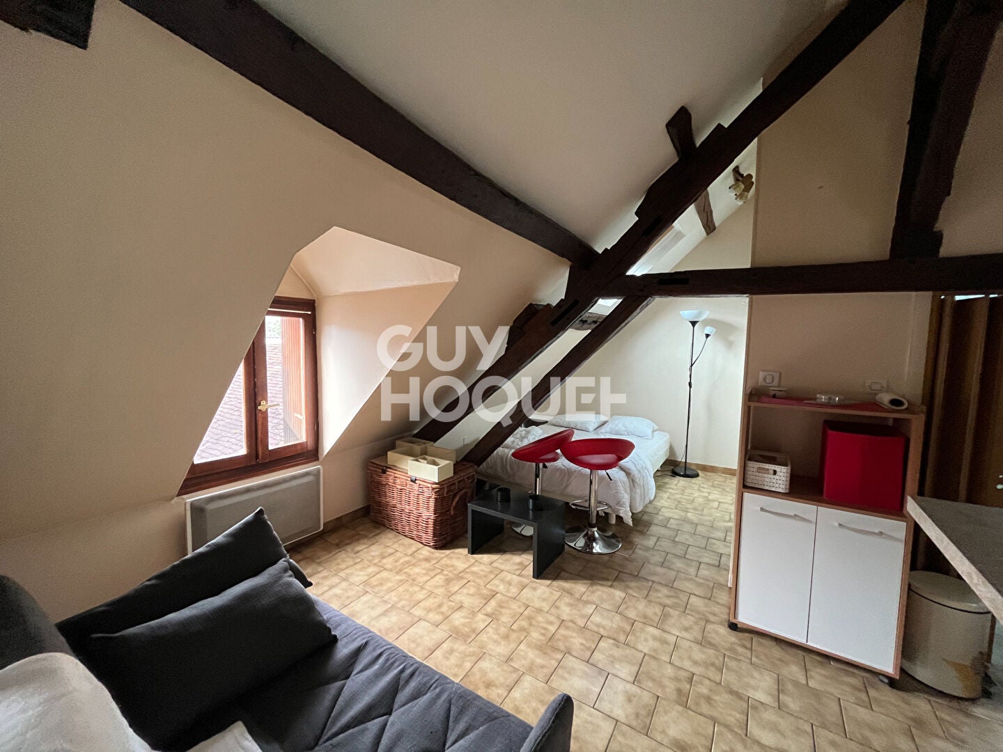 Room Rue Jehan Pinard in Auxerre