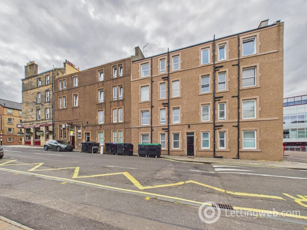 Flat McLeod Street in City of Edinburgh
